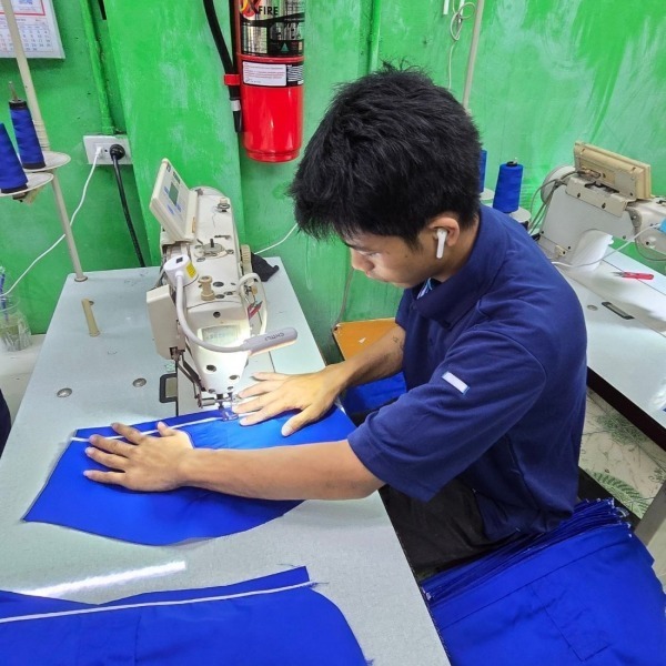 รับตัดเสื้อโปโล